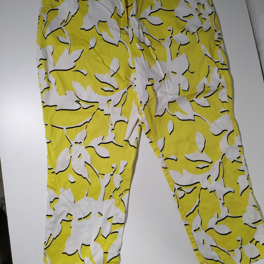 Paisley Capri women's Sz 12 yellow‎ @43